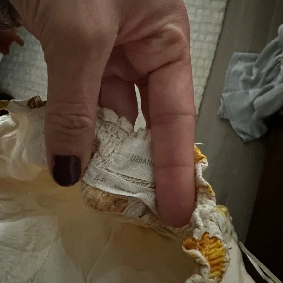 Urban outfitters linen lemon print mini dress - Picture 2 of 2